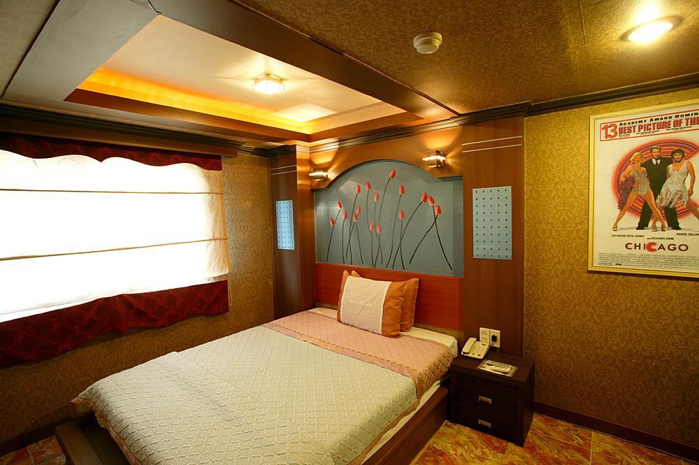 جينجو Movie Motel الغرفة الصورة